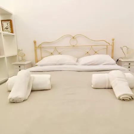 Napulitandream Santachiara Flat Napels